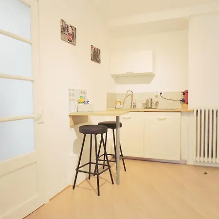 Apartment Studio Londre Hyper Centre Parking 200m